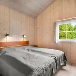 Tule - 1-2km From The Sea By Interhome *