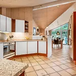 펜션 Tule - 1-2km From The Sea By Interhome