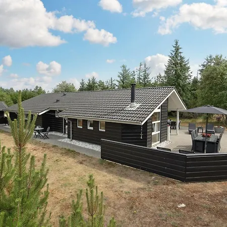 Tule - 1-2km From The Sea By Interhome