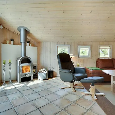Tule - 1-2km From The Sea By Interhome *