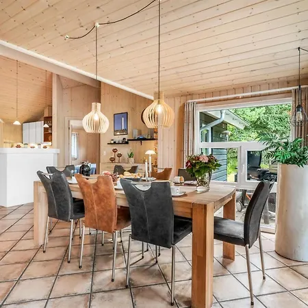 펜션 Tule - 1-2km From The Sea By Interhome *