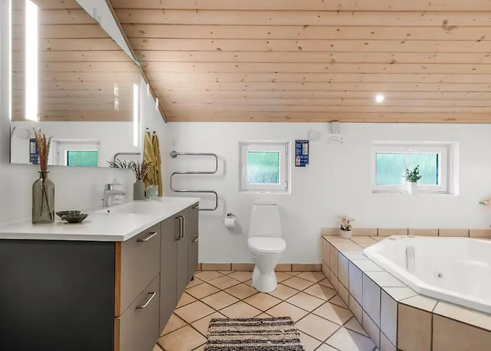 Tule - 1-2km From The Sea By Interhome * Blavand