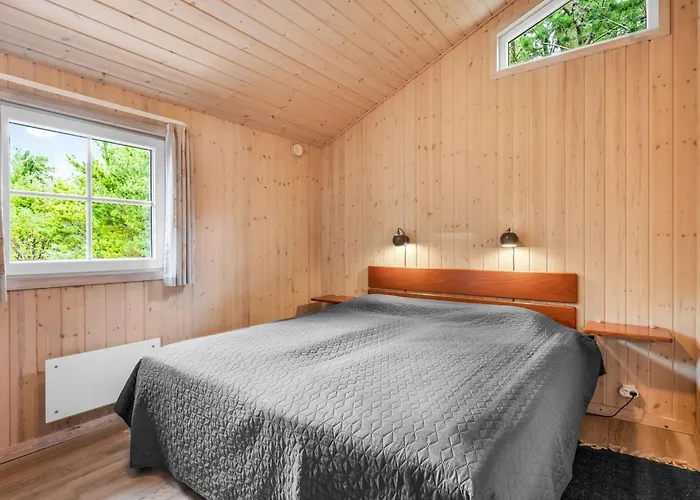 Tule - 1-2km From The Sea By Interhome *